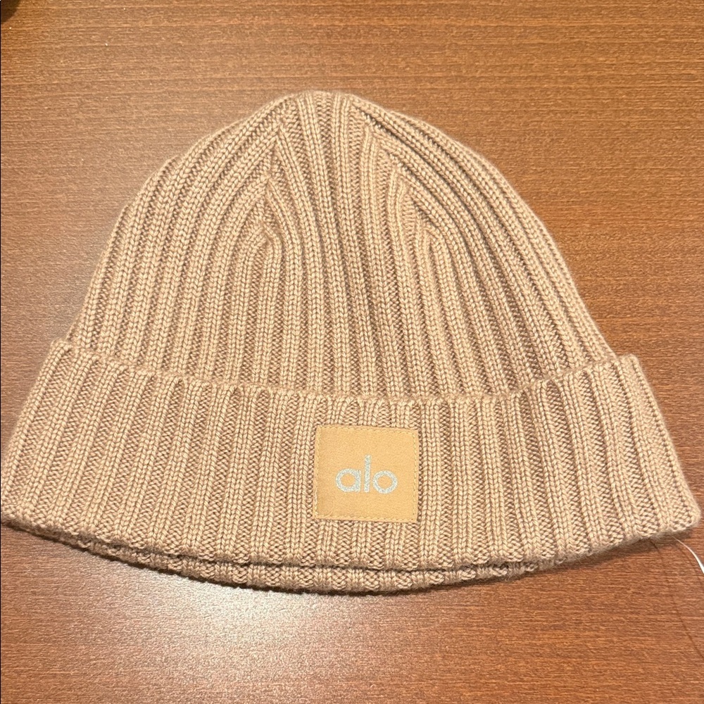ALO cashmere blend Rib beanie in toasted almond